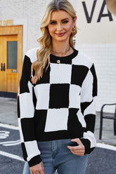 Karierter Strickpullover mit Rundhalsausschnitt und überschnittenen Schultern